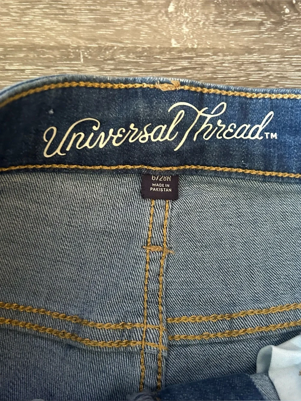 NWT Size 6 Universal Thread Medium Wash High Rise Skinny Jeans